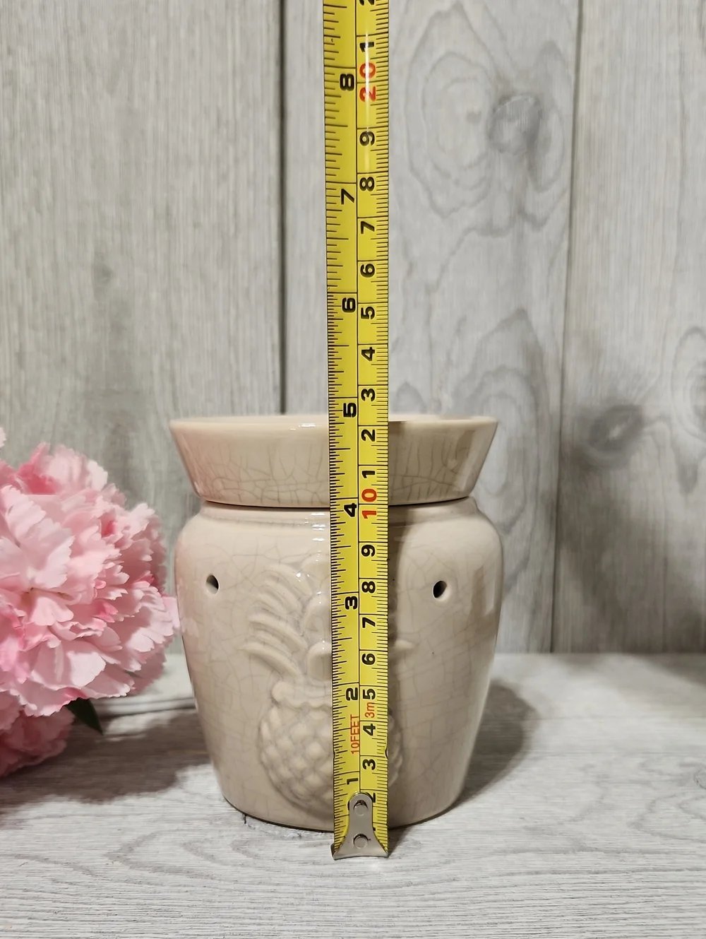 Welcome Scentsy Warmer With Embosssed Pineapple & Crackle Finish